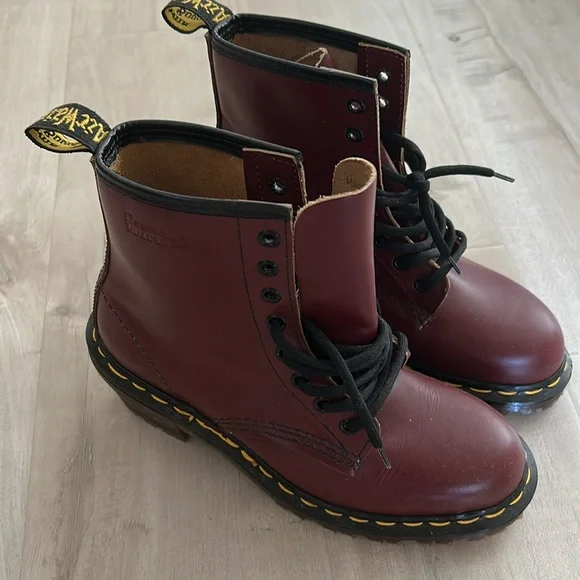 Dr. Martens Clemency Lace-Up Boots in Burgundy Cherry Red SZ 6 (US) SZ 4 (UK) - Picture 4 of 5